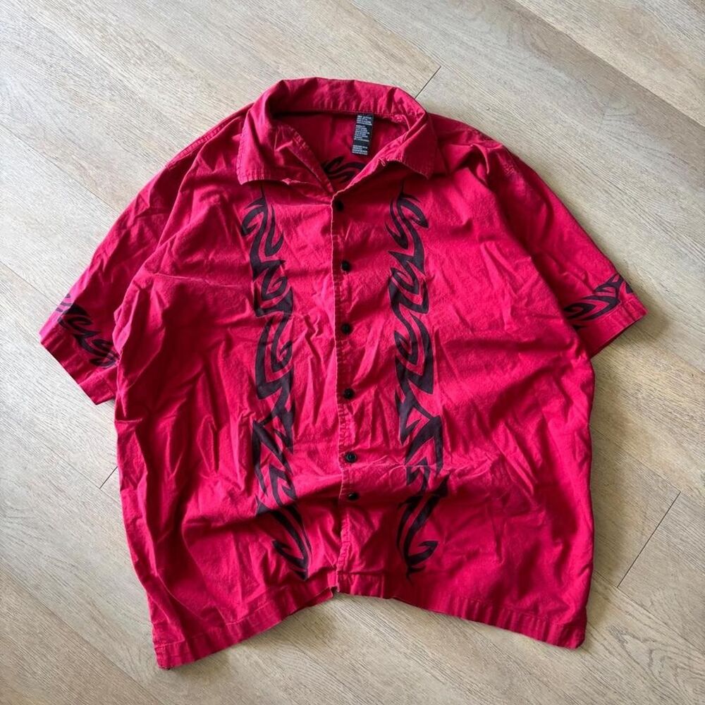 No-boundaries Men's Red T-shirt